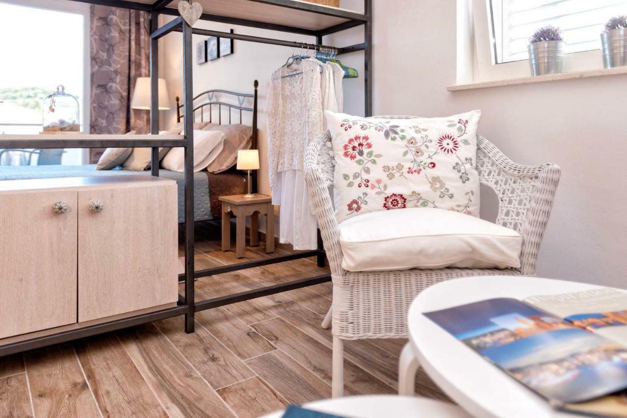 Anchor Apartments Stari Grad  Eksteriør billede